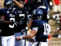 爱游戏体育平台-曼联队长激励全队，挑战强敌士气高昂