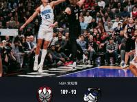 爱游戏体育地址-包含猛龙遭遇失利，水花兄弟联手砍分的词条