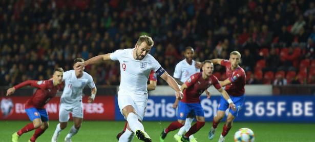 爱游戏中国官网-英格兰横扫捷克锁定小组第一的简单介绍