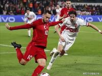 爱游戏网页版-犀利进攻为球队取得比赛局势优势