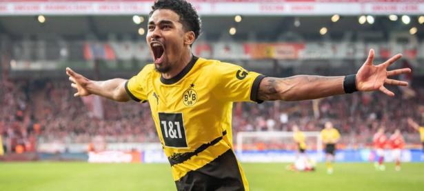 爱游戏体育链接-荷兰队表现出色，赢得球迷的赞誉