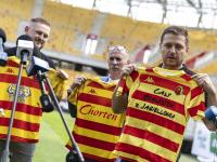 爱游戏体育链接-波兰队疯狂进球，实力展现无比强大(波兰队疯狂进球,实力展现无比强大的勇气)