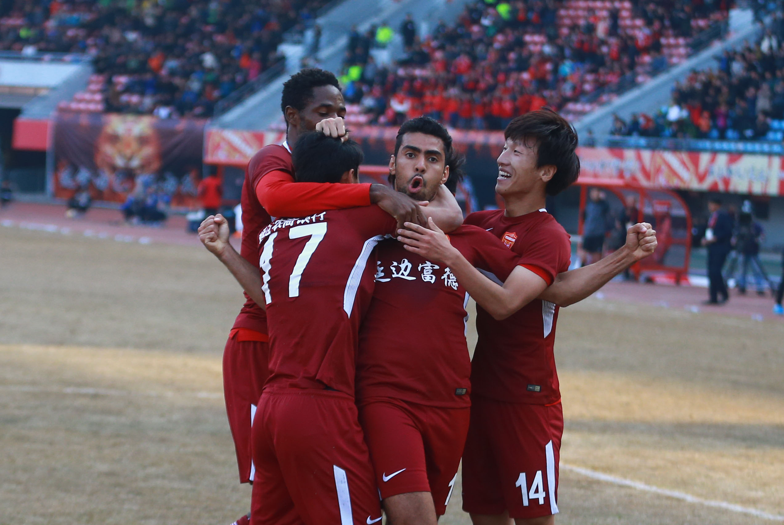 延边富德惨遭逆转,保级形势雪上加霜的简单介绍 延边富德惨遭逆转,保级形势雪上加霜的简单介绍