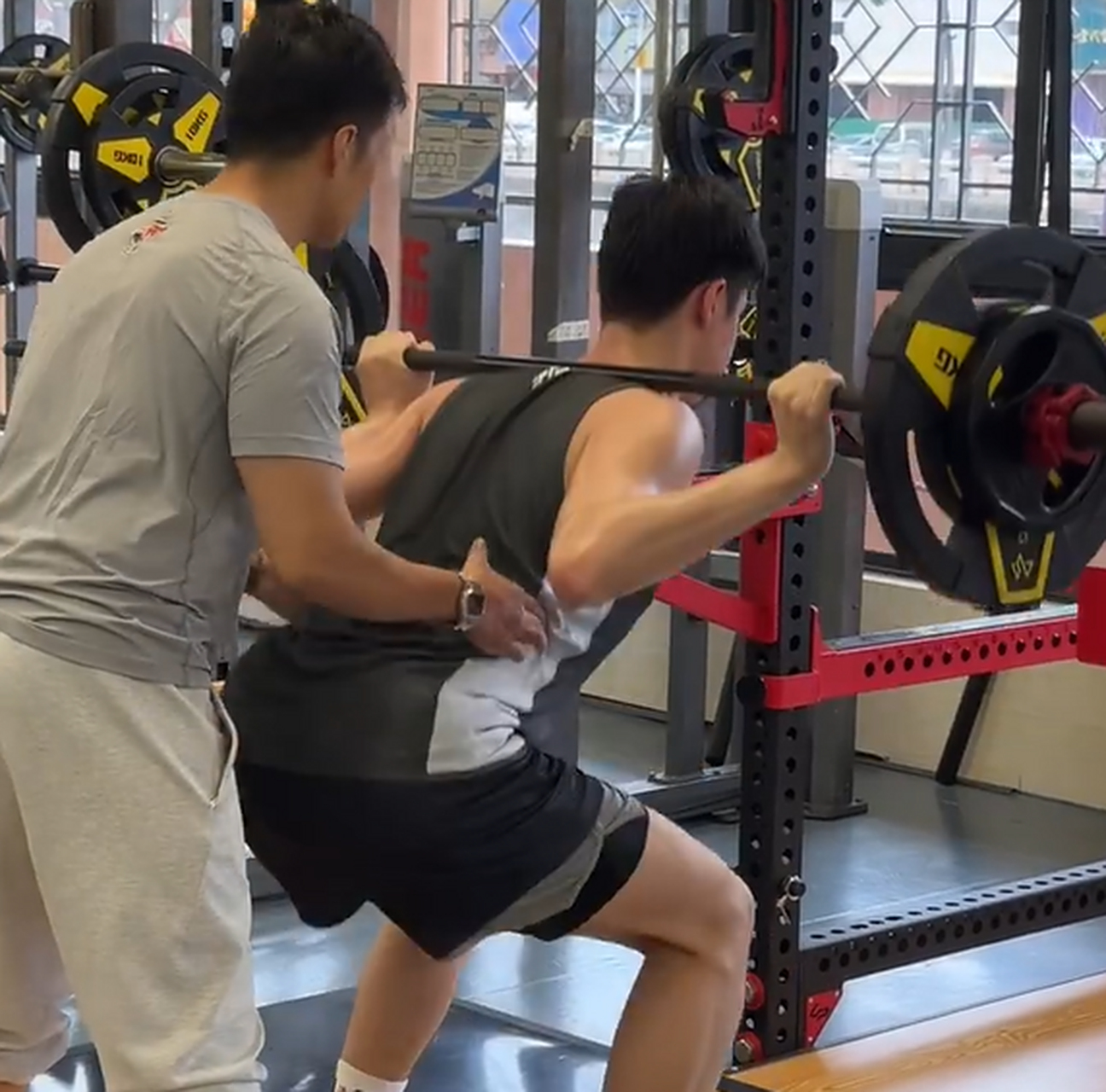 CBA球队训练备战新赛季,教练组全力调教 CBA球队训练备战新赛季,教练组全力调教