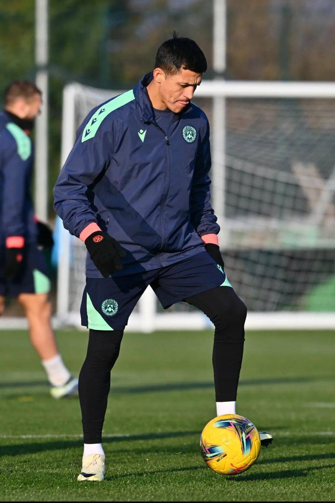 包含乌迪内斯在关键时刻崛起，杀入欧冠半决赛的词条