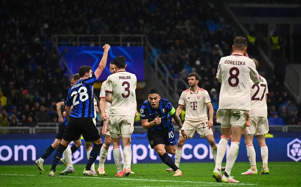 包含欧洲联赛冠军球队接受城市盛大游行，球迷热情参与庆祝的词条