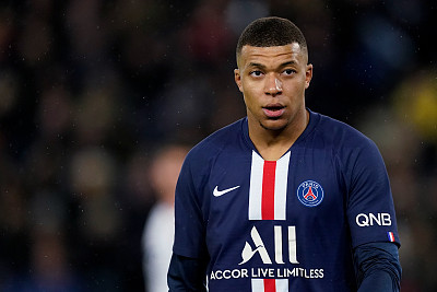 亚眠客场逆转里昂，收获关键三分的简单介绍