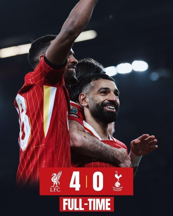 利物浦队大获全胜,球员们表现抢眼赢得观众掌声 利物浦队大获全胜,球员们表现抢眼赢得观众掌声