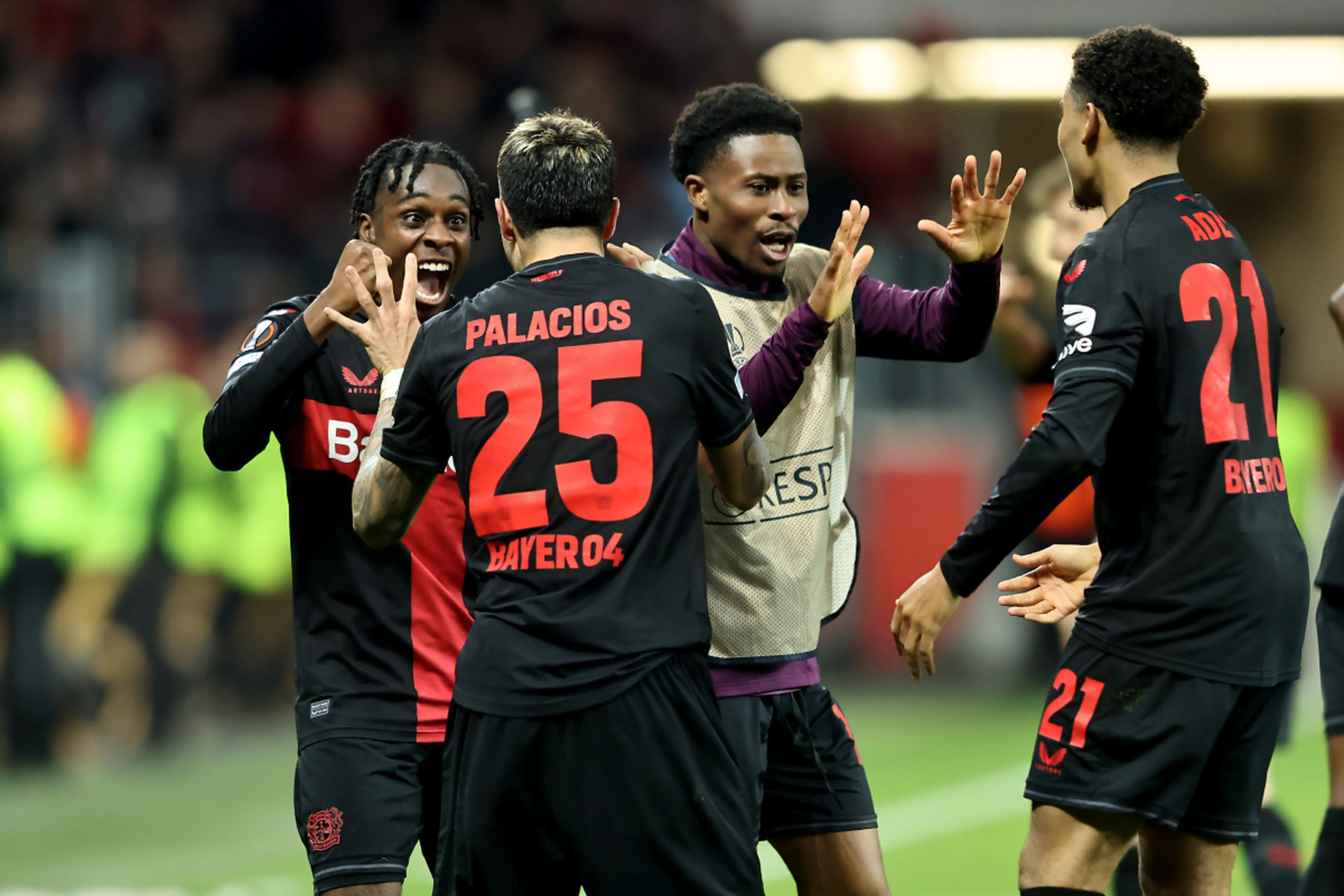 弗赖堡主场不敌对手,遭遇主场尴尬 弗赖堡主场不敌对手,遭遇主场尴尬