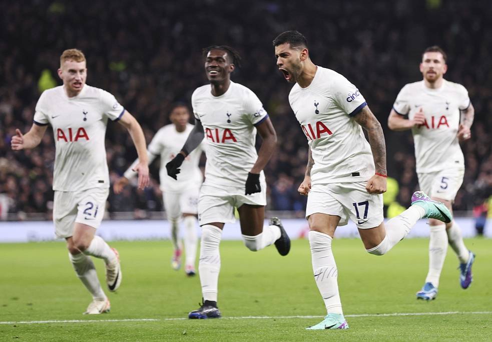 热刺重获士气继续领先，南安普顿主场再败形势令人担忧