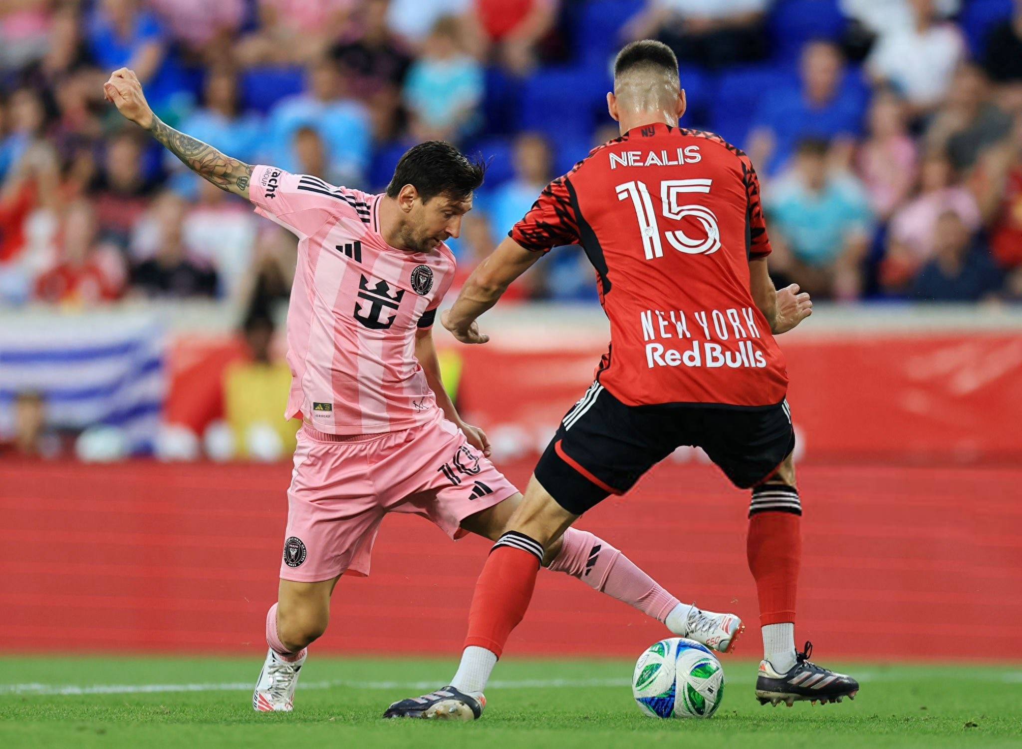 巴萨再获胜!梅西精准角球,传导进攻 巴萨再获胜!梅西精准角球,传导进攻