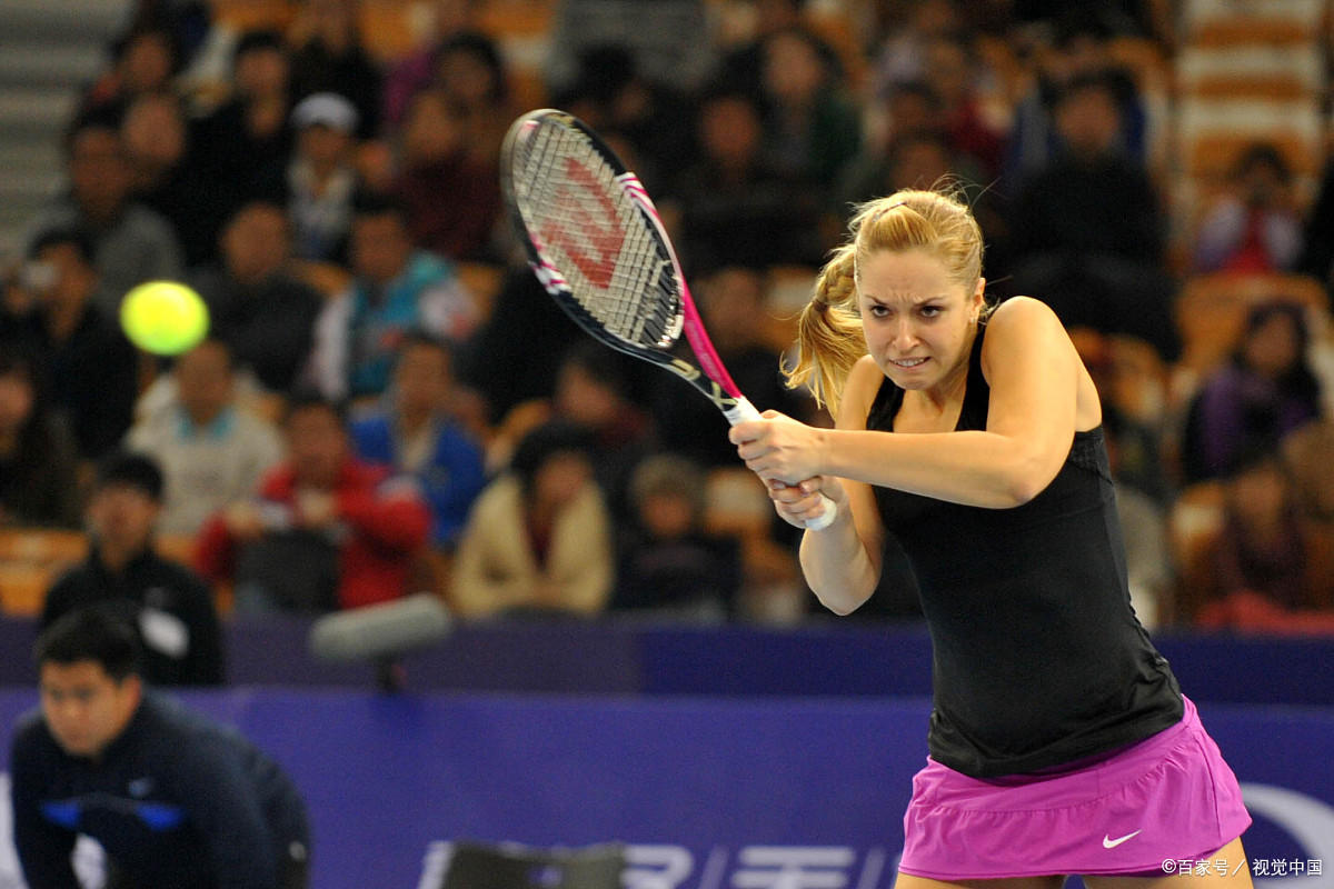 俄罗斯女足在国外比赛中披荆斩棘 俄罗斯女足在国外比赛中披荆斩棘